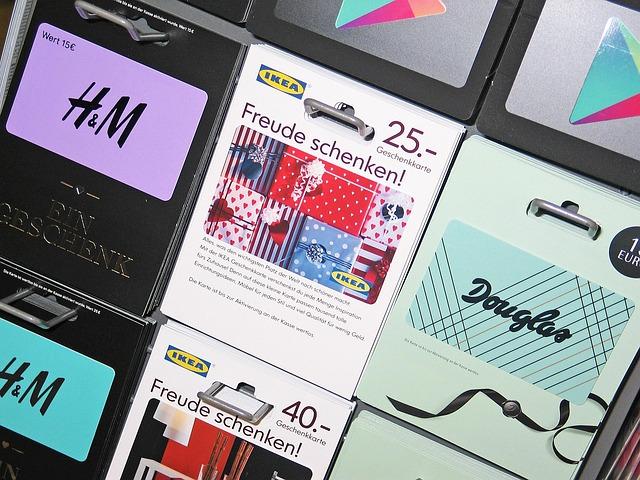 Retailer Gift Cards for Shoppers Who Know Where They’ll Spend
