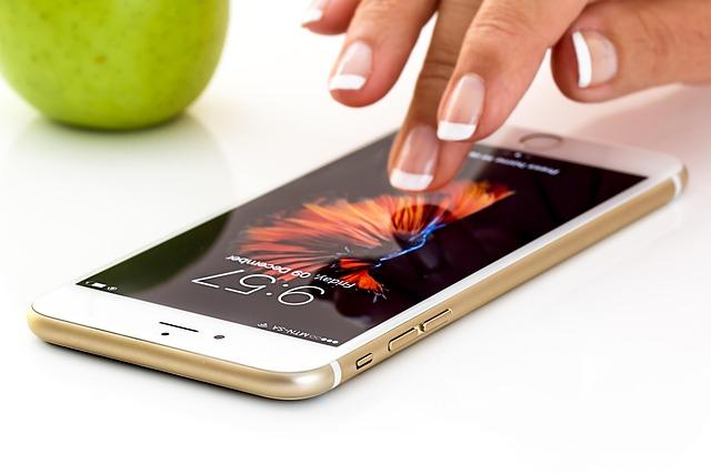 Who Benefits Most From the Wireless Charger iPhone Charging Station 3 in 1 Charger Stand